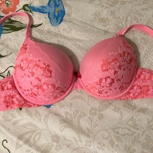 Victoria's Secret Body By Victoria Perfect shape bra